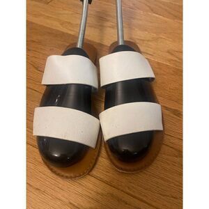 Lulus Womens Size 7 White Leather Sandals Two Strap Flat Casual open toed shoes